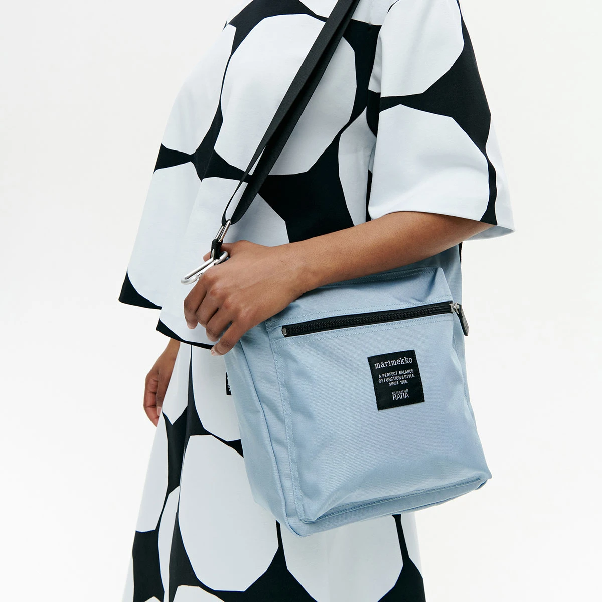 Marimekko Blue / Black Pal Bag 6 Marimekko Blue / Black Pal Bag - Image 4