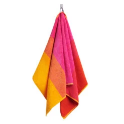 Marimekko Hennika Hand Towel - Pink / Citrus