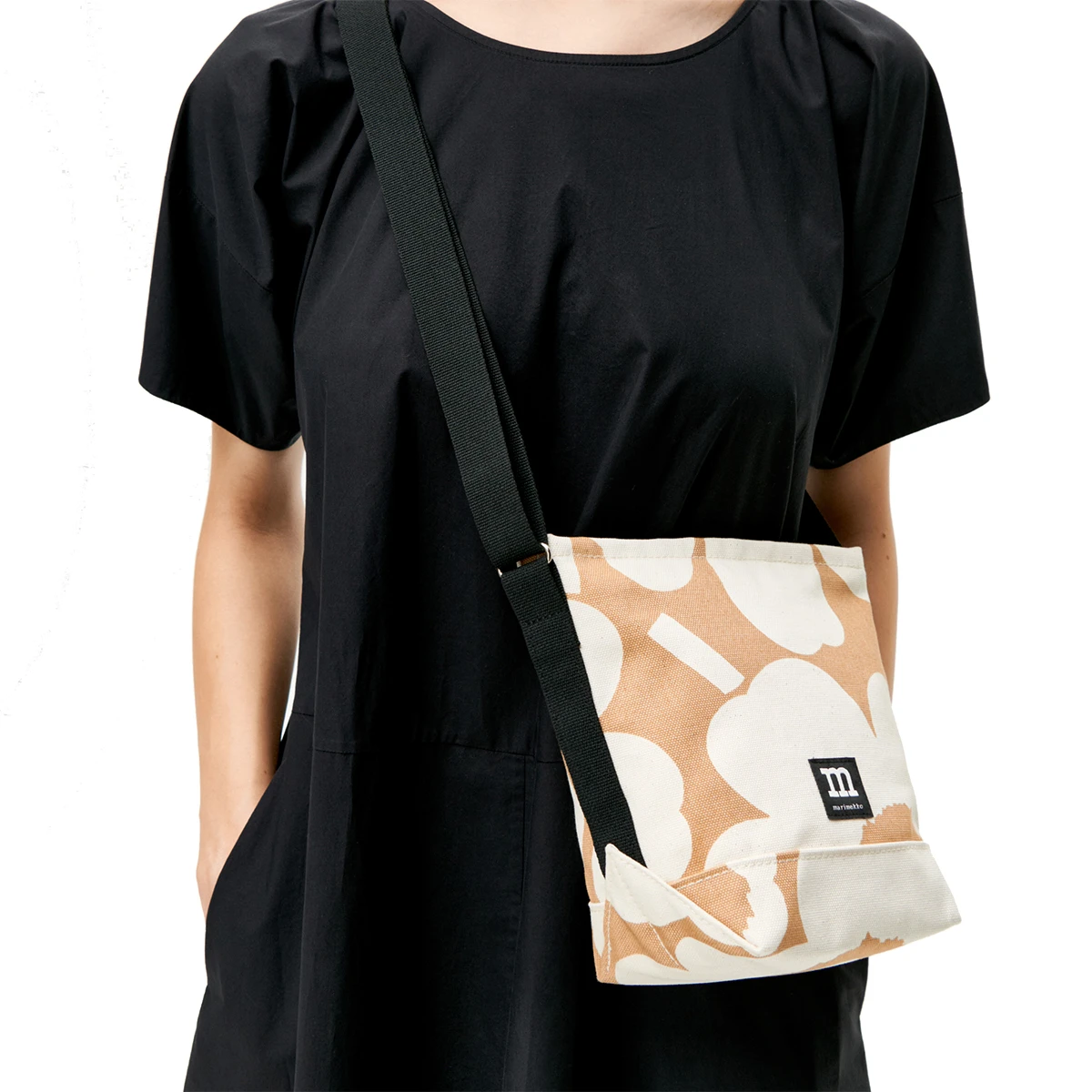 Marimekko Iltanen Unikko Gold / Canvas Shoulder Bag 4 Marimekko Iltanen Unikko Gold / Canvas Shoulder Bag - Image 2