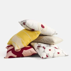 Marimekko Jattikukka Light Pink / Dark Red Throw Pillow -home decoration marimekko jattikukka light pink dark red throw pillow 29