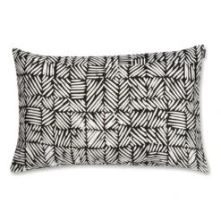 Marimekko Juustomuotti Black / Ivory Lounge Pillow
