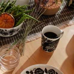 Marimekko Karhuemo White / Dark Green Mug -home decoration marimekko karhuemo white dark green mug 59