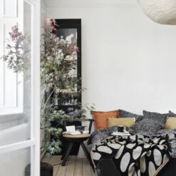 Marimekko Katjuusa Black/Gold Lounge Pillow -home decoration marimekko katjuusa black gold lounge pillow 60