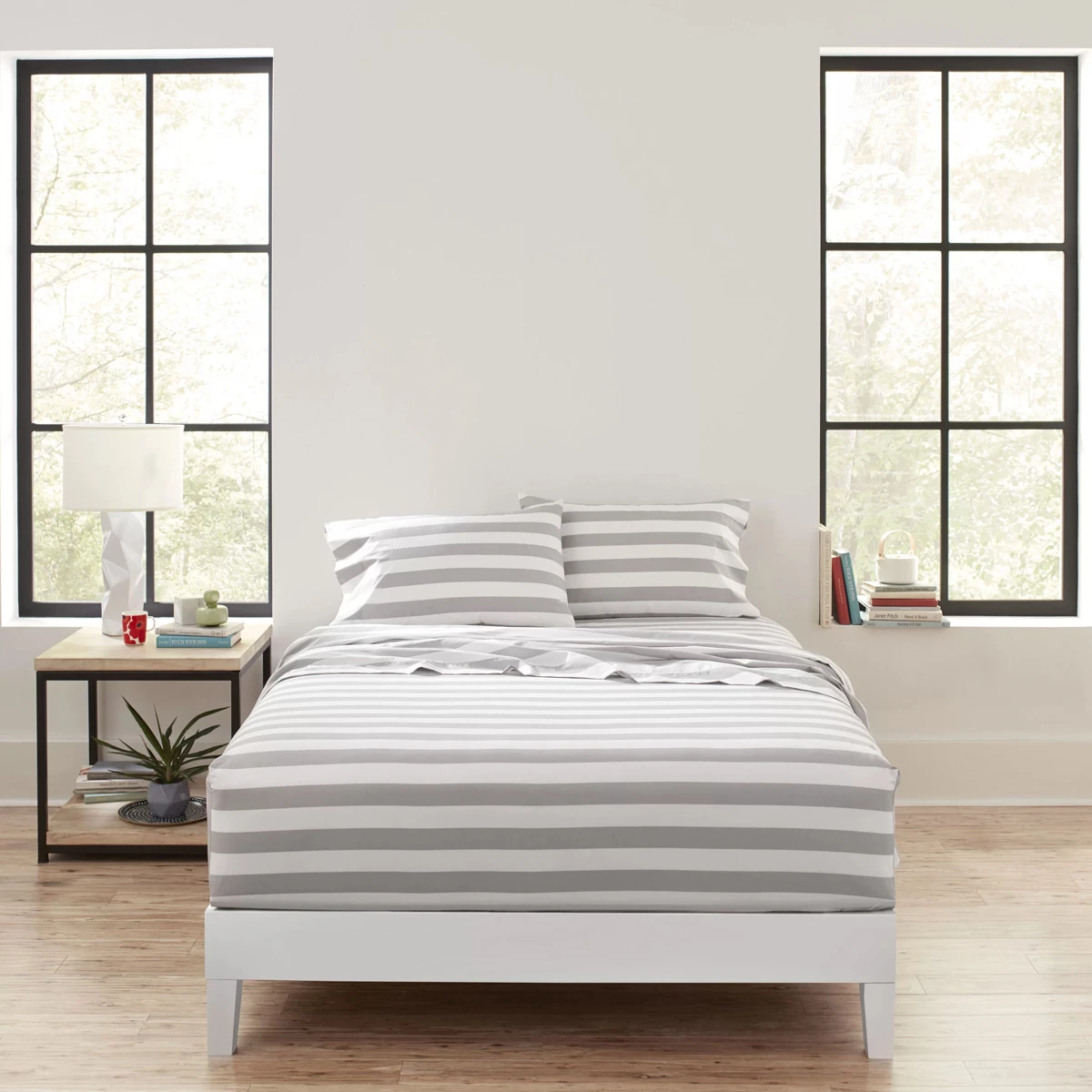 Marimekko Kesahelle White / Grey King Sheet Set 4 Marimekko Kesahelle White / Grey King Sheet Set - Image 2