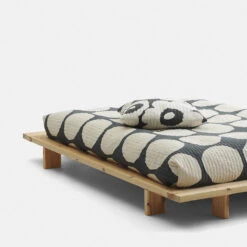 Marimekko Kivet Off White / Charcoal Bedspread / Throw Blanket - Large -home decoration marimekko kivet off white charcoal bedspread throw blanket large 32