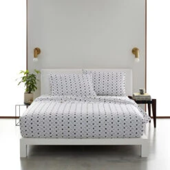 Marimekko Kukkaketo White / Black Standard Pillowcases - Set Of 2