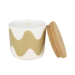 Marimekko Lokki Beige / White Awakening Garden Scented Candle