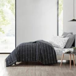 Marimekko Pieni Tiiliskivi Black / White King Quilted Blanket -home decoration marimekko pieni tiiliskivi black white king quilted blanket 73