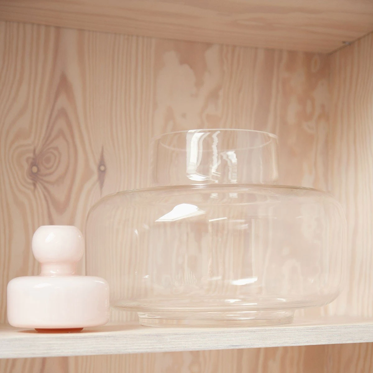 Marimekko Powder Pink Flower Vase 7 Marimekko Powder Pink Flower Vase - Image 5