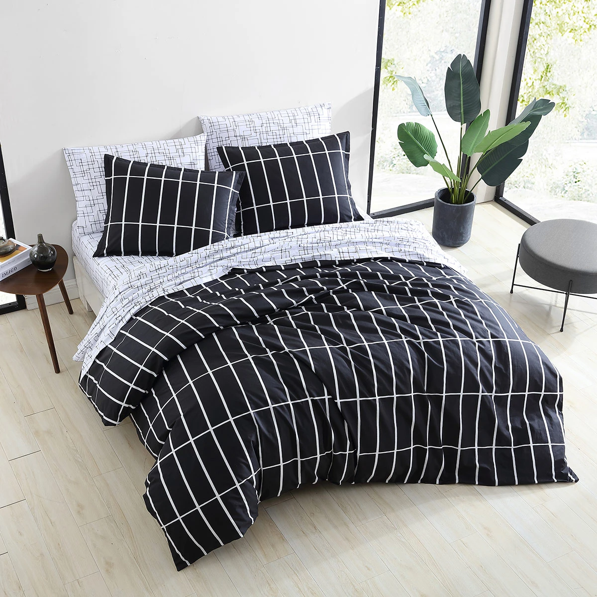 Marimekko Tiiliviski Black / White King Duvet Cover Set 5 Marimekko Tiiliviski Black / White King Duvet Cover Set - Image 3