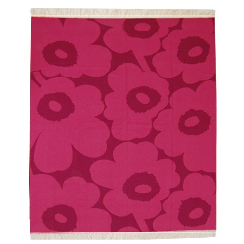 Marimekko Unikko Raspberry Blanket 4 Marimekko Unikko Raspberry Blanket - Image 2