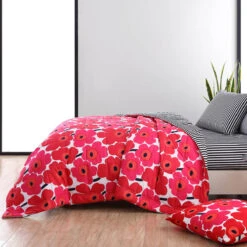 Marimekko Unikko Red / Ajo Black Reversible King Blanket -home decoration marimekko unikko red ajo black reversible king blanket 78