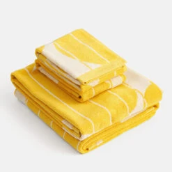 Marimekko Vesi Unikko Yellow / Beige Bath Towel - Anniversary Edition -home decoration marimekko vesi unikko yellow beige anniversary bath towel 33