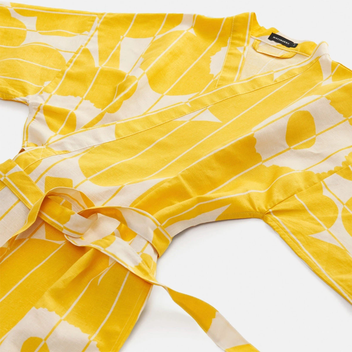 Marimekko Vesi Unikko Yellow / Beige Bathrobe - Anniversary Edition 4 Marimekko Vesi Unikko Yellow / Beige Bathrobe - Anniversary Edition - Image 2